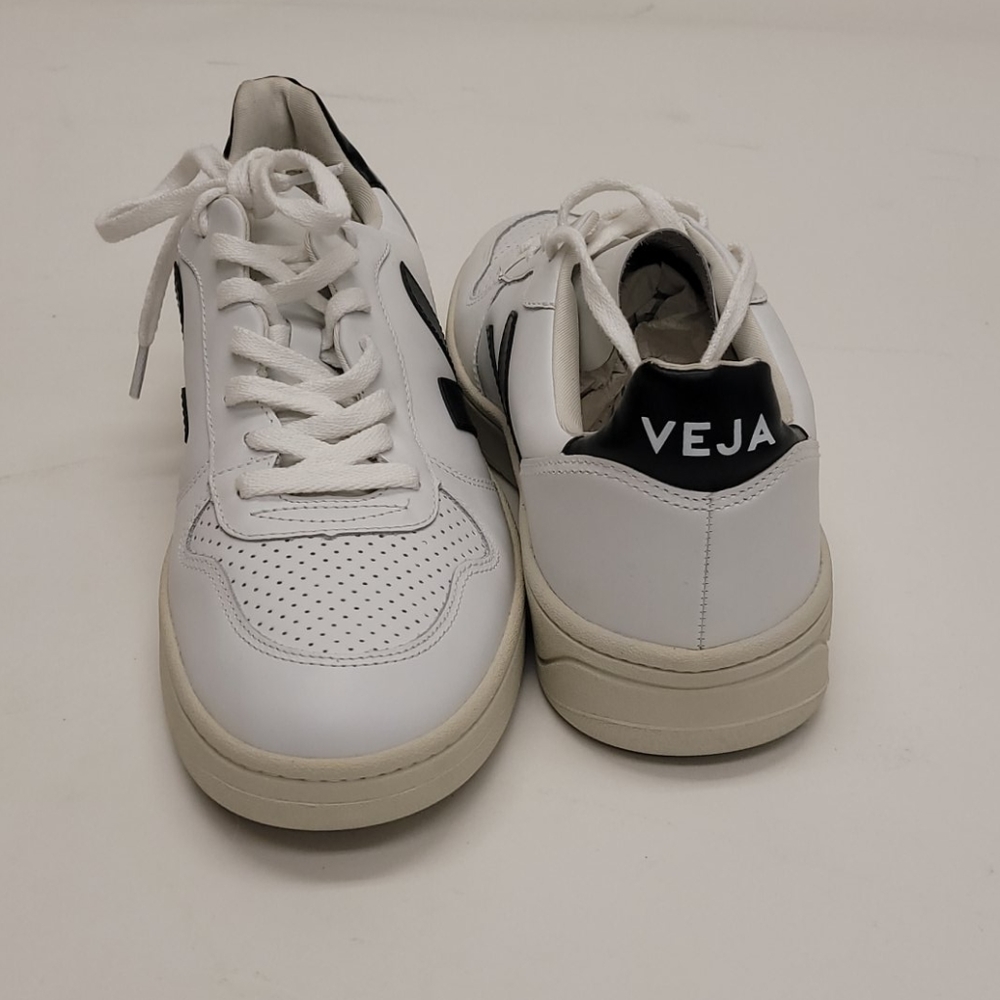 Mens Veja V10 Leather Extra White